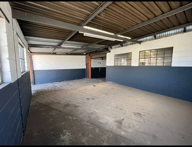 200M² WORKSHOP TO LET IN VULCANIA